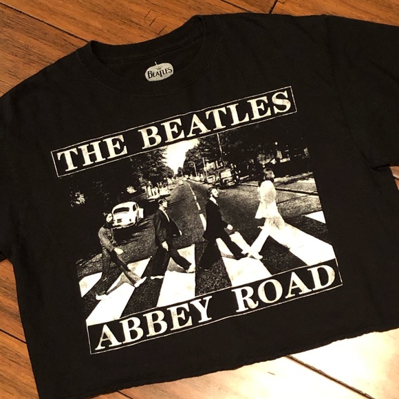 The Beatles Tops - The Beatles cropped T-shirt